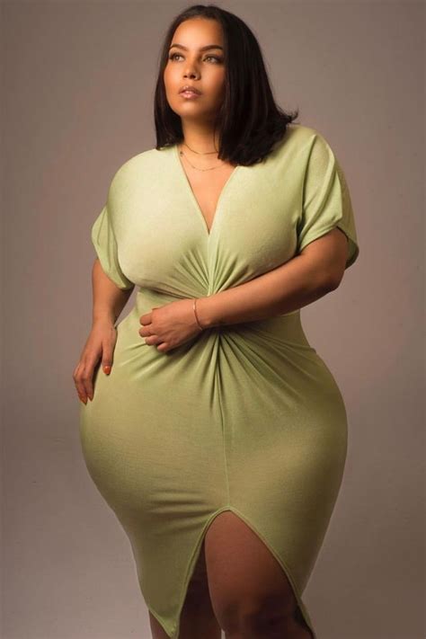 curvy sexy lady|Meet the Best Curve Models to Follow at Fashion Week in 2021.